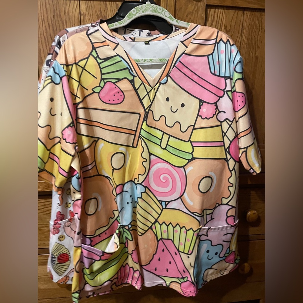 Colorful print scrub tops, lot of 5, 2x